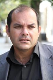 Kənan Hacı - Sevginin yollarıyla ölümə doğru...