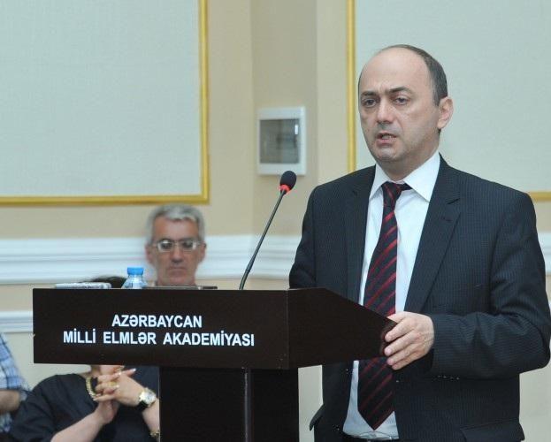 Filologiya elmində Turxan Gəncəyi zirvəsi