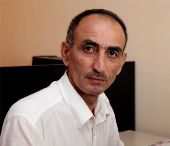 <span>Murad Köhnəqala - Arvad məni özünə yaxın buraxmır	
	</span>